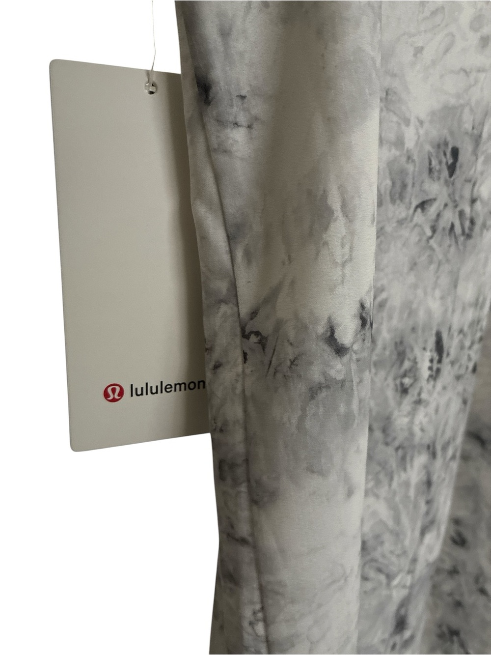 Lululemon - Picture 4 of 4